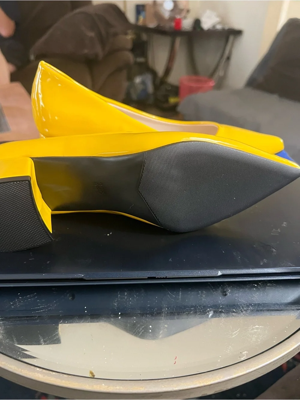 Women's Yellow Pointed Block Heel Pumps size 5.5